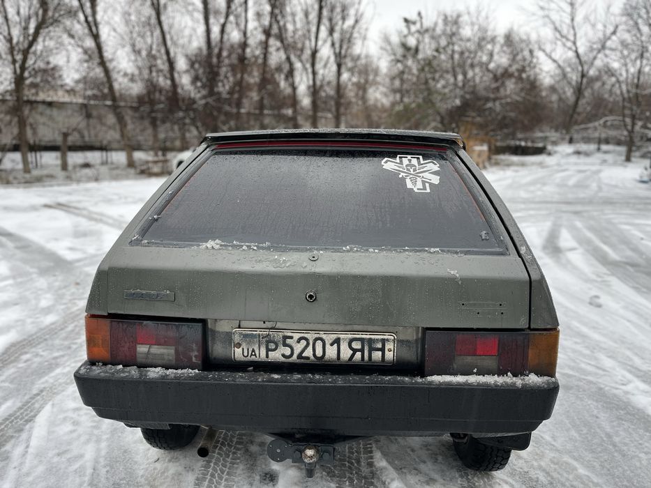 Ваз 2109  1993 год 1.5 бензин