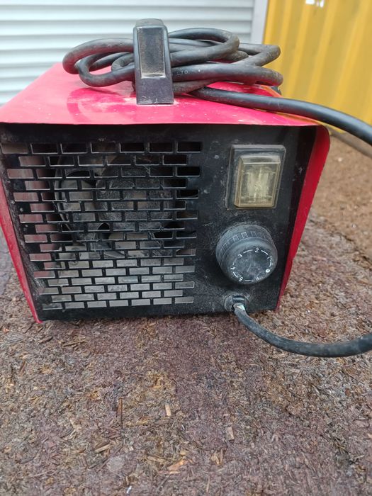 Обогреватель, дуйчик ПТС-2000 тепловентилятор