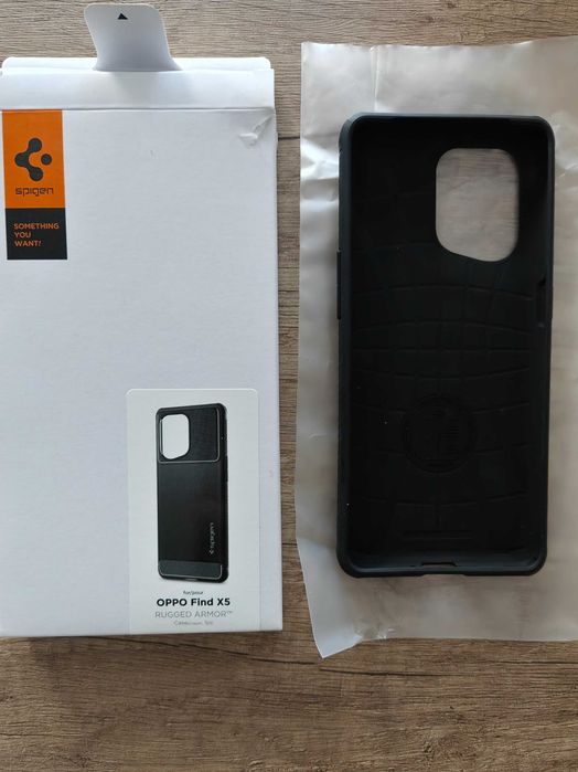 Oppo Find X5 Rugger Armor Etui Plecki