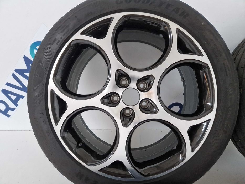 Koła felgi Alfa Romeo Tonale Stelvio 8J ET37 19" 5x110 235/45/19 lato