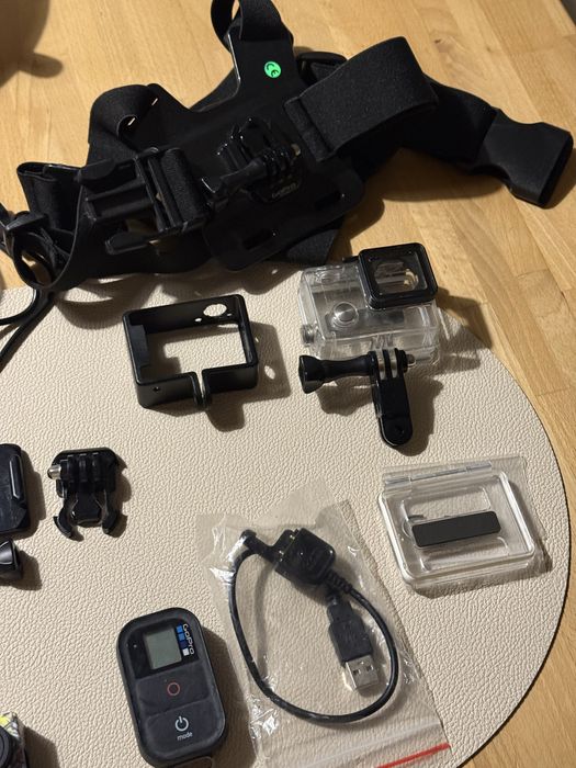 Zestaw GoPro HERO 3+ Black Edition | Pilot / 3 Baterie / Akcesoria