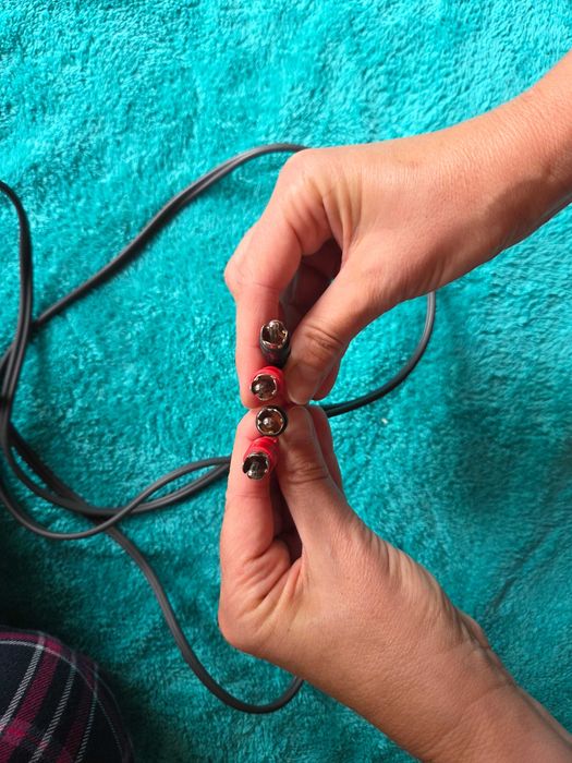 Kabel audio 2x RCA - 2x RCA (Cinch) - czarno-czerwony 180 cm