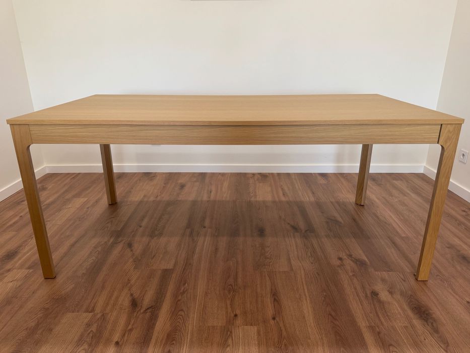 Mesa de jantar extensível