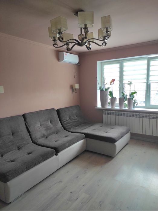 Продаж 4х кімн.кв. 10мкр.,Шикарний вид на Дніпро 50000$