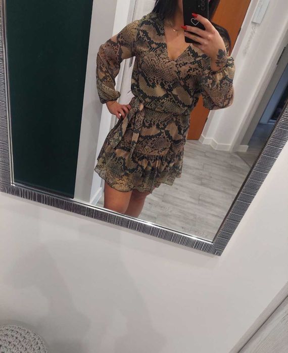 Nowa sukienka z metką skóra węża Cinamoon xs/s