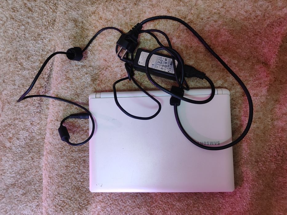 Нетбук Samsung NP-N150