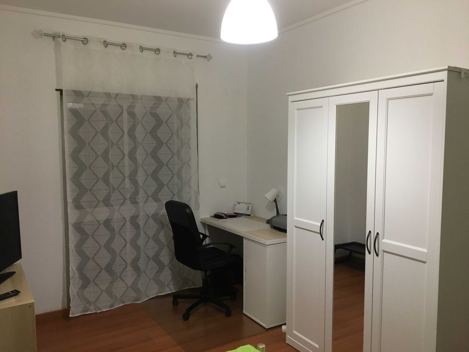 Quarto em Apartamento Partilhado -  Loures