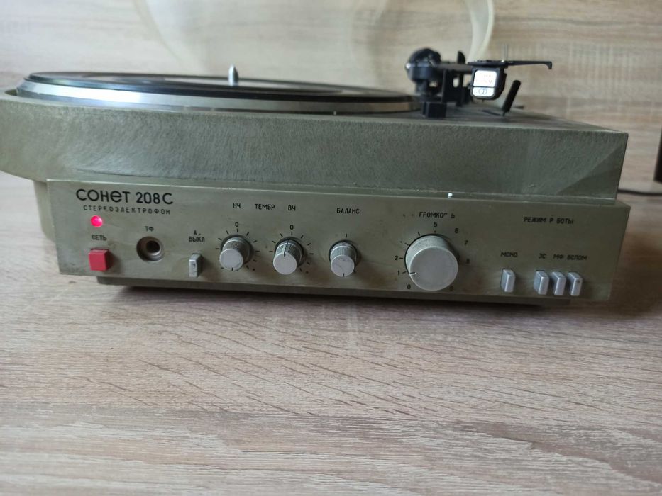 Проигрыватель винила РОБОЧИЙ Сонет-208 ГЗМ-105 БЕЗКОШТОВНА ДОСТАВКА