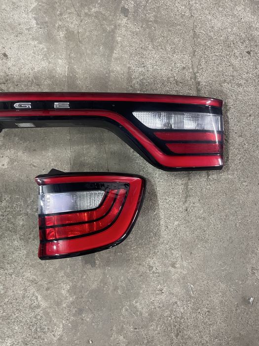 Ліхтар, люстра Dodge Durango