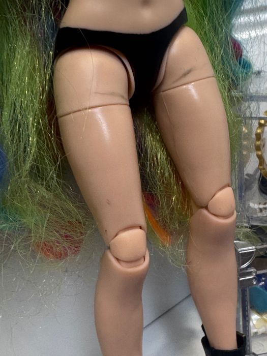 Красуня лялька Rainbow High Amaya Raine MGA