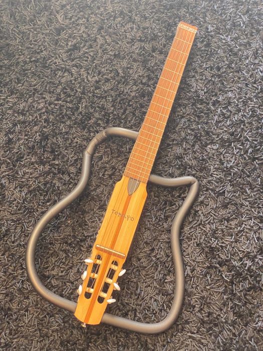 Guitarra de viagem