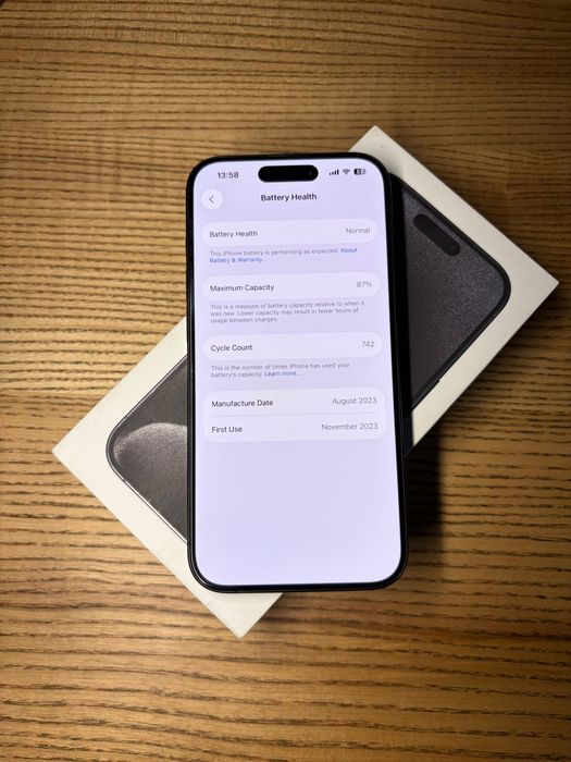 iPhone 15 Pro 256Gb Black Titanium