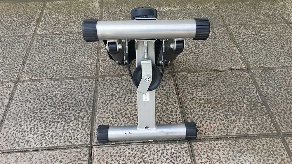 Hydraulic stepper - No. 1470435365168752647