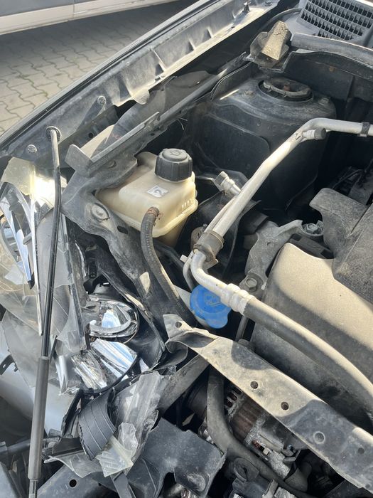 Nissan Qashqai J10 2.0 benzyna 2008 – cały samochód na części, po kolizji