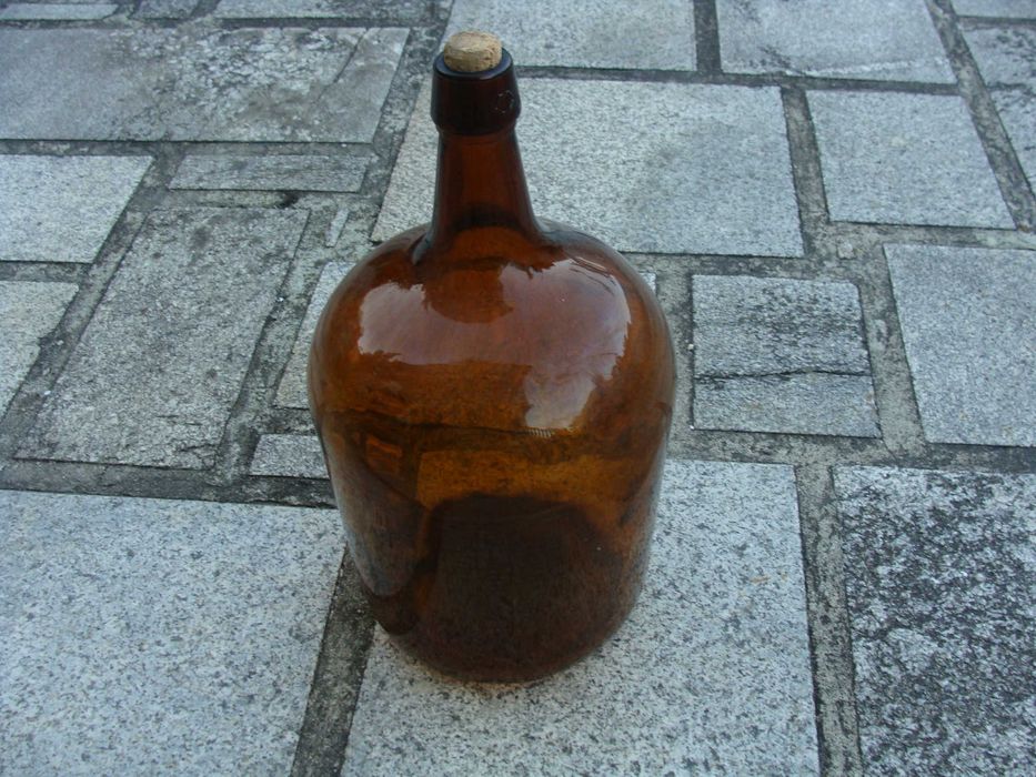 Garrafão de Vidro Castanho