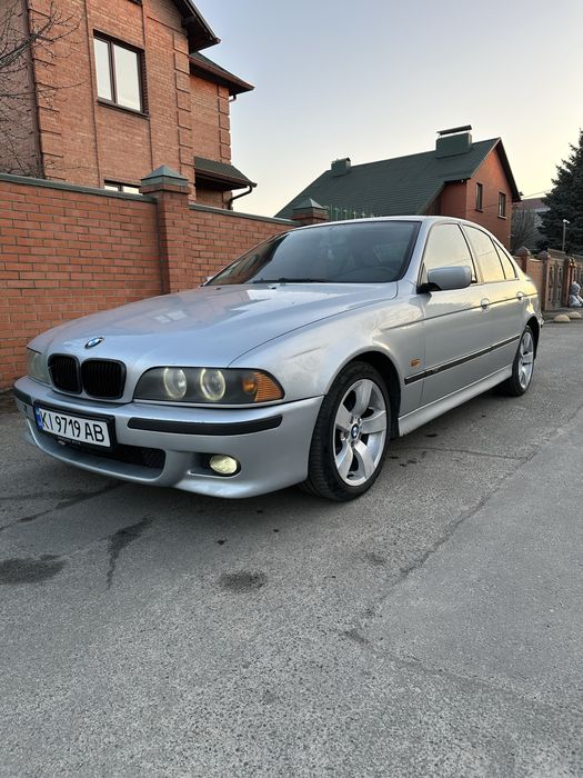 Продам BMW E39 520 m-look