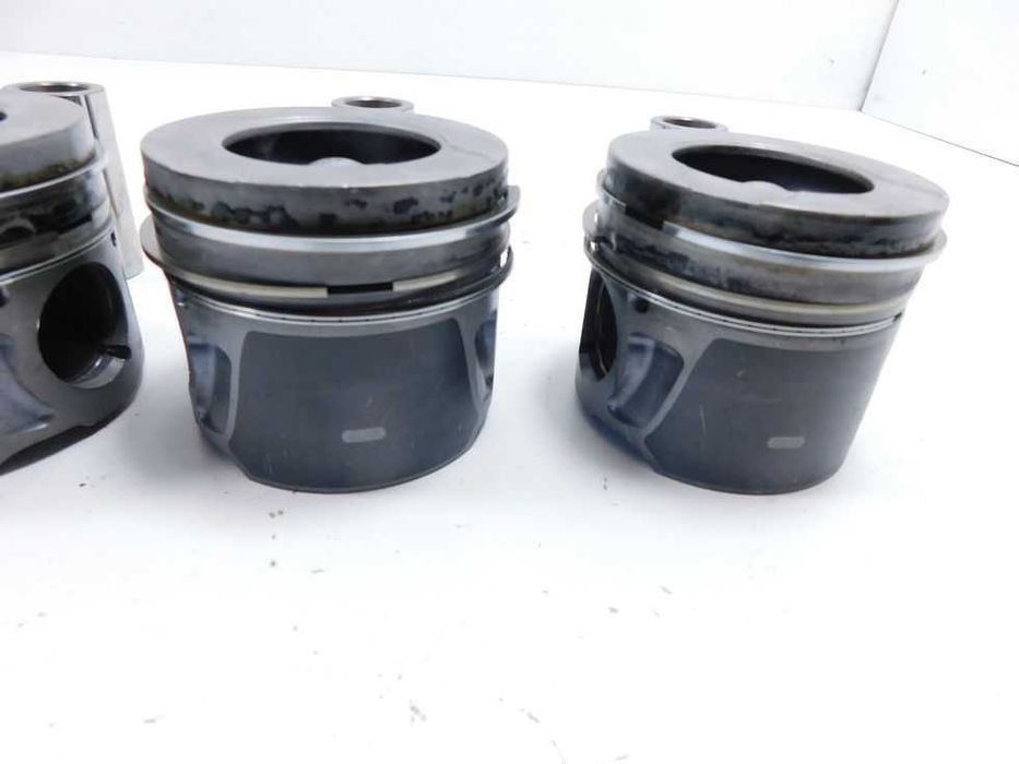 Tłok tłoki 2.0 HDI TDCI EURO5 Ford Peugeot Citroen C5 III S-Max Kuga II