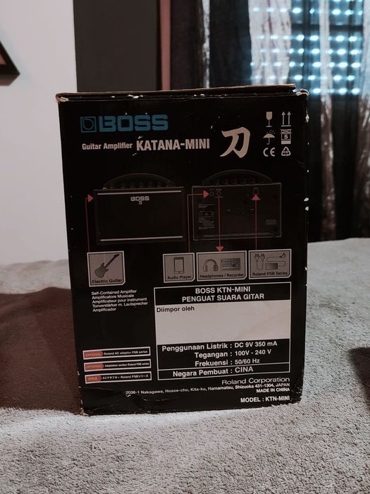 BOSS Katana-Mini (Guitar Amplifier)