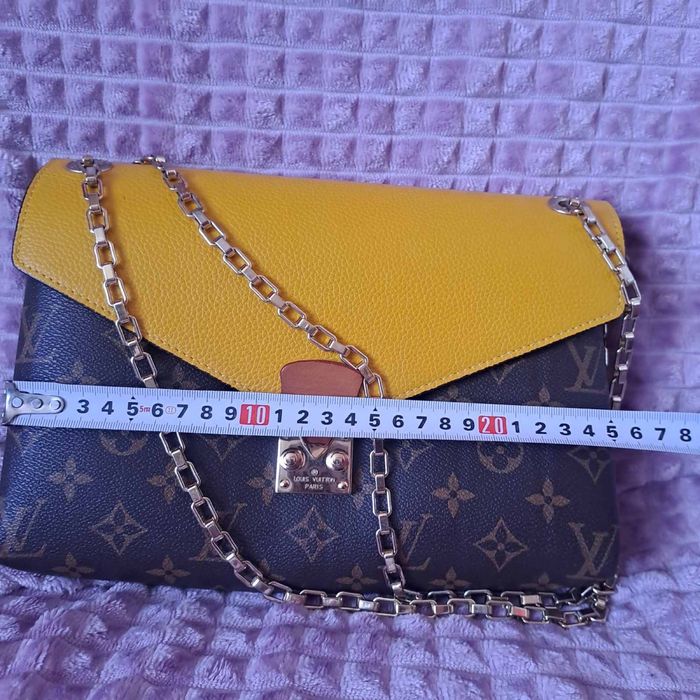 Жіноча сумочка Louis Vuitton