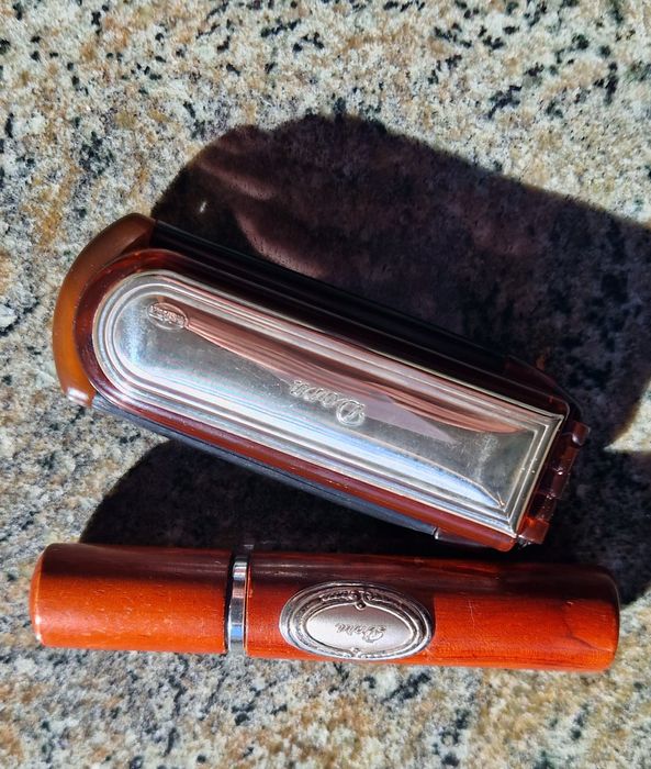 Caneta e Escova de cabelo revestimento Prata