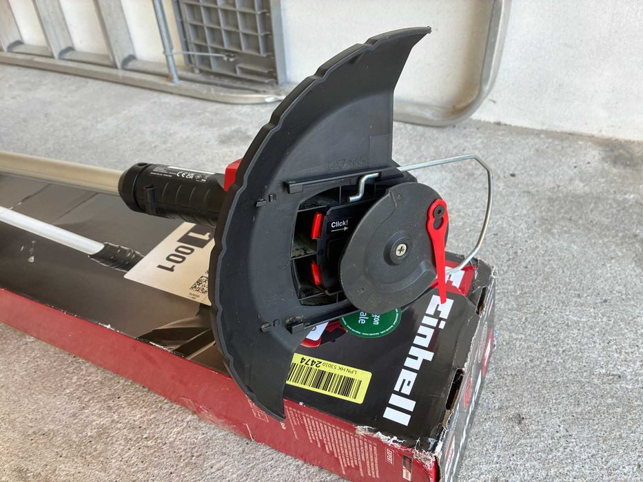 Aparador relva Einhell a bateria