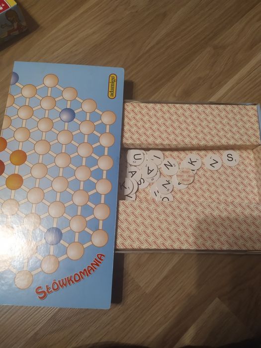 Słówkomania słowna gra towarzyska planszowa