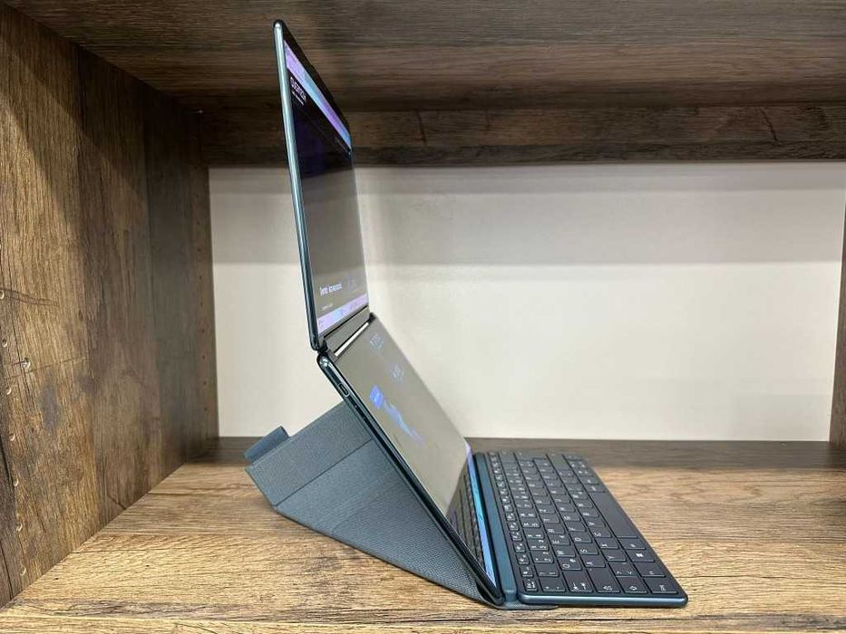 Laptop Lenovo Yoga Book 9 13IRU8 I7-1355U/16GB/512GB/DOTYK/WIN 11 stan bdb gwarancja