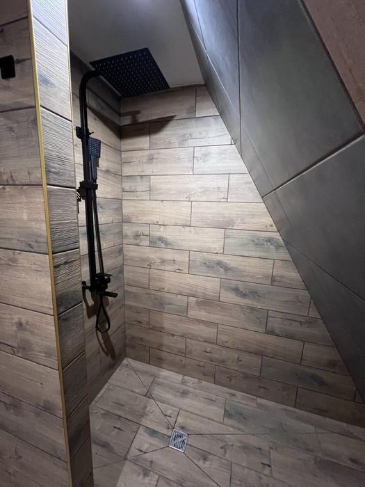 Будиночок для відпочинку в горах з чаном та банею