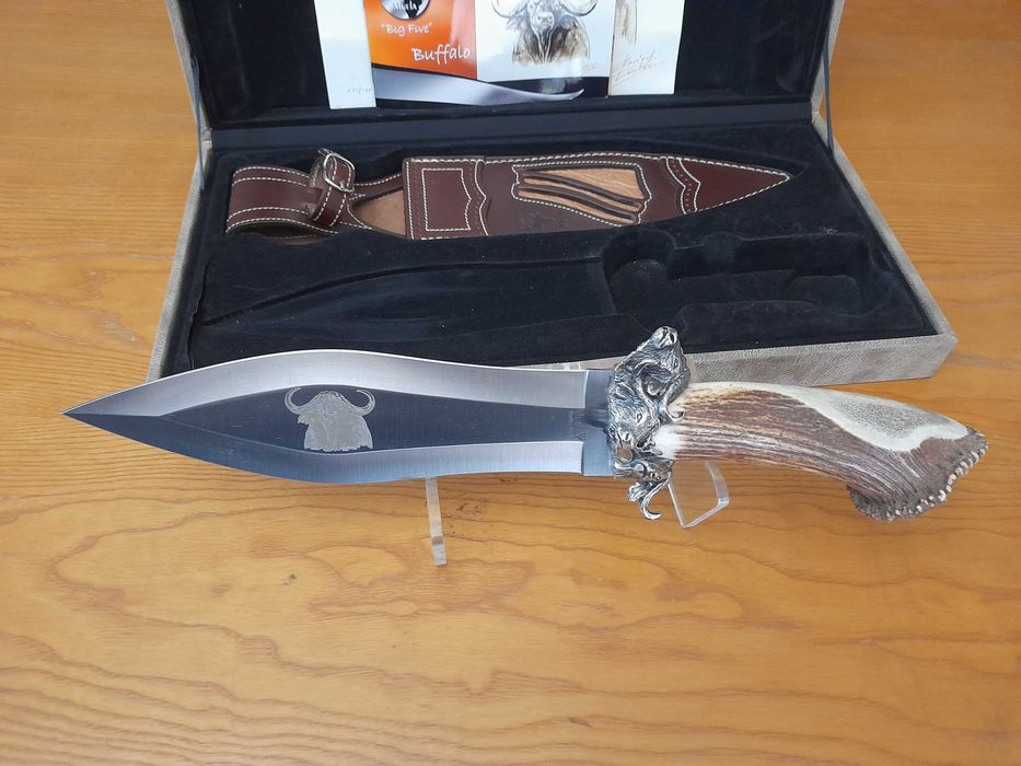 Faca de coleção Muela African Serie Bufalo