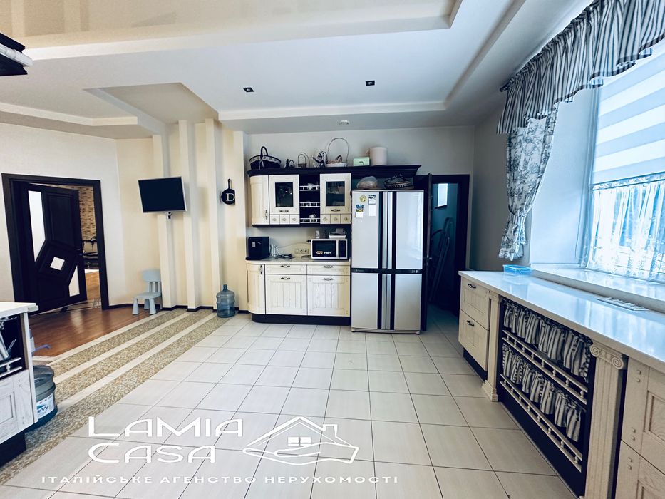 VIP будинок біля парку , в топовій локаціі