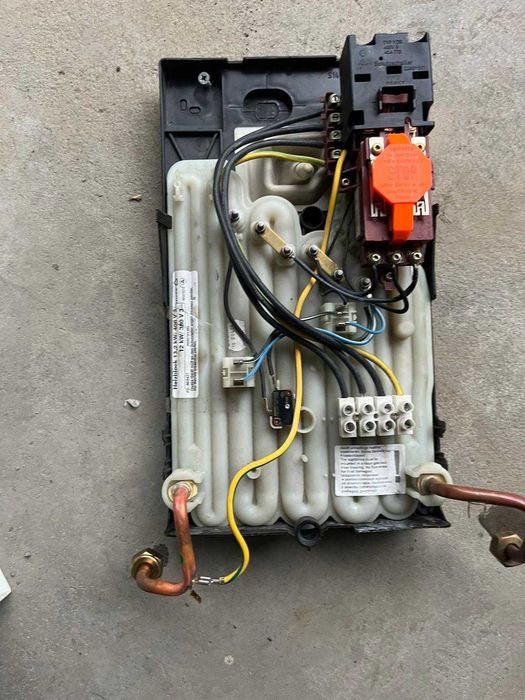 Podgrzewacz wody Siemens DH 12200  - uszkodzony, na części