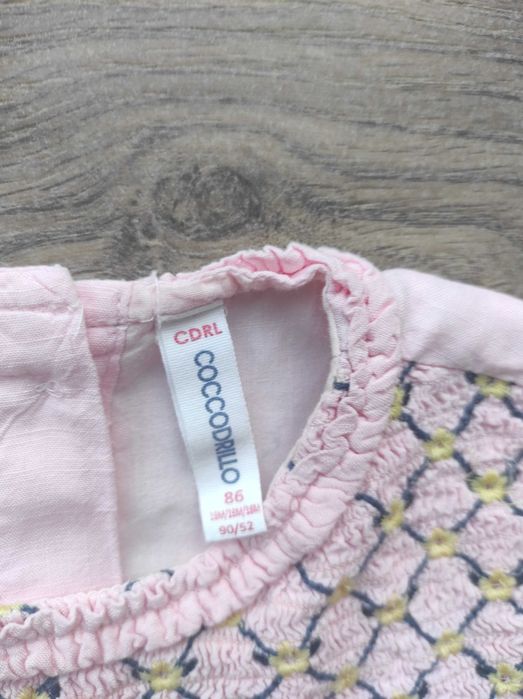 Sukienka Coccodrillo, r.80 + dodatki