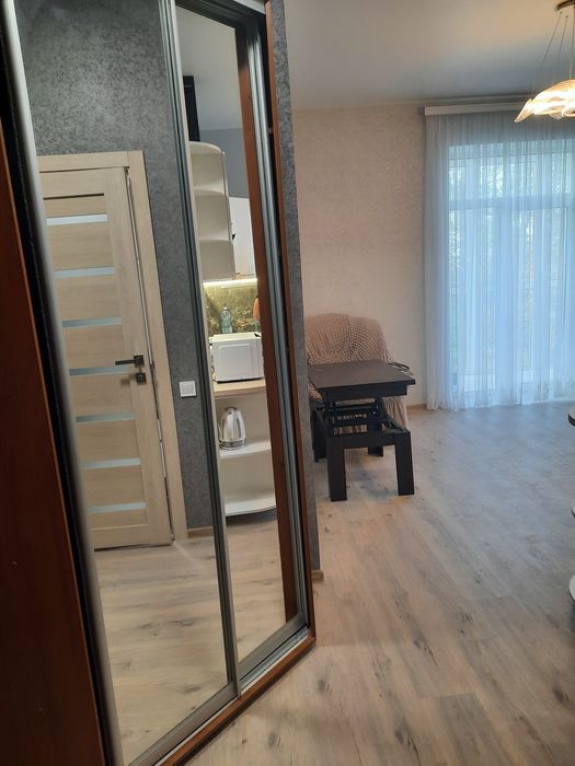 1  кімнатна  в  новобудові за 13500 грн.  Перша  здача !