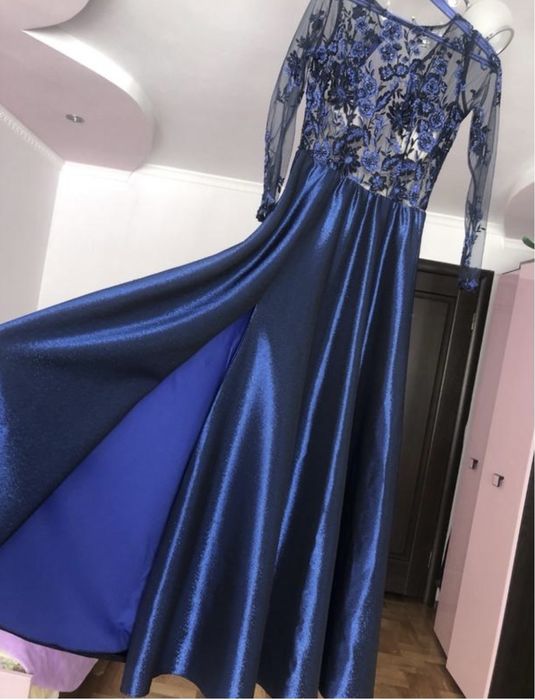 Плаття вечірнє (випускне)