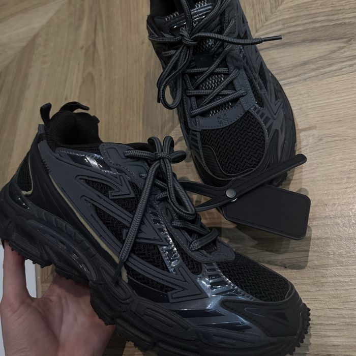 Off-white Be Right Back оригінал