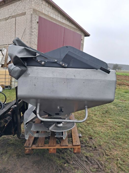 Sprzedam rozsiewacz do nawozów