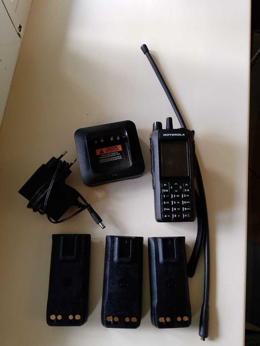 Продам Моторола R7