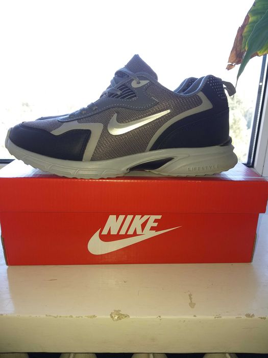продам кросовки nike