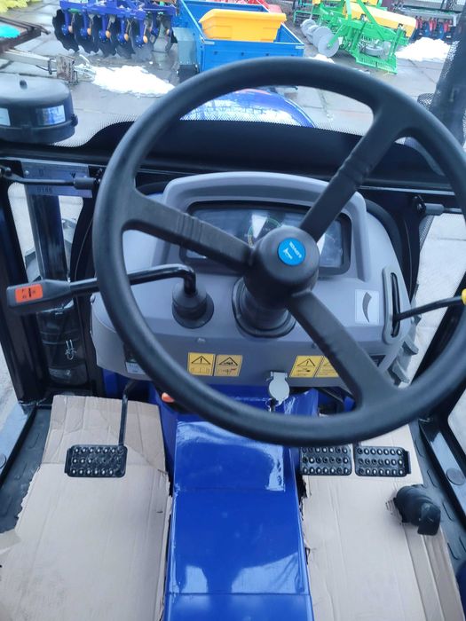 Мінітрактор LOVOL TE 354 з кабіною, реверс