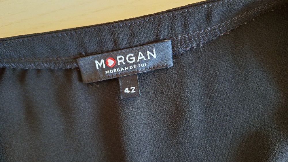 Vestido preto (Morgan)