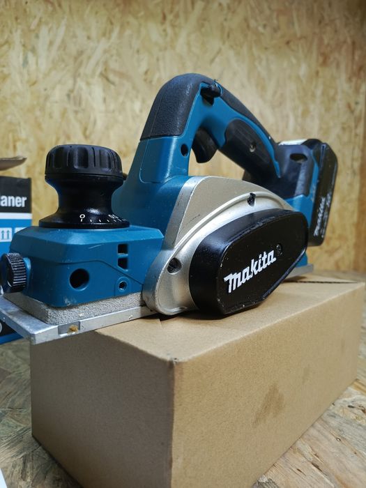 Strug akumulatorowy Makita dkp180 + Aku 5ah