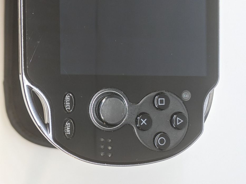 Sony PS Vita OLED 64 gb в гарному стані + чохол