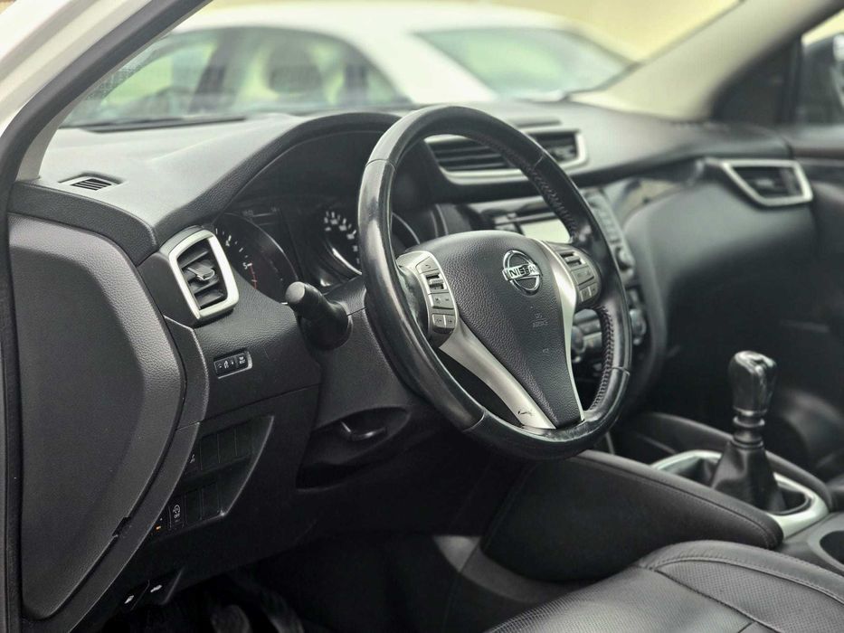 NISSAN QASHQAI TEKNA 1.5DCI 110cv "FULL EXTRAS"