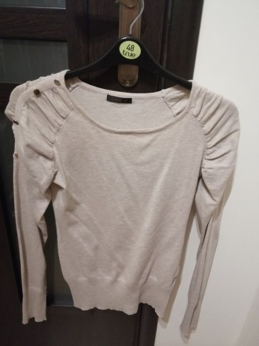 Sweter beżowy r. M