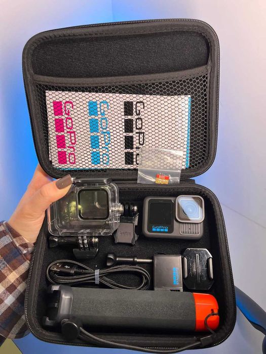 Екшн-камера GoPro Hero 13 з поплавком