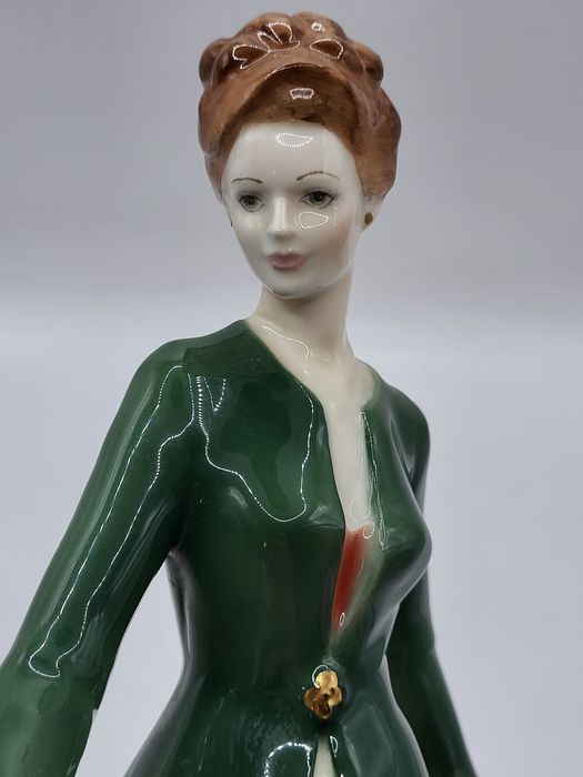 Porcelanowa figurka Margaret Royal Worcester
