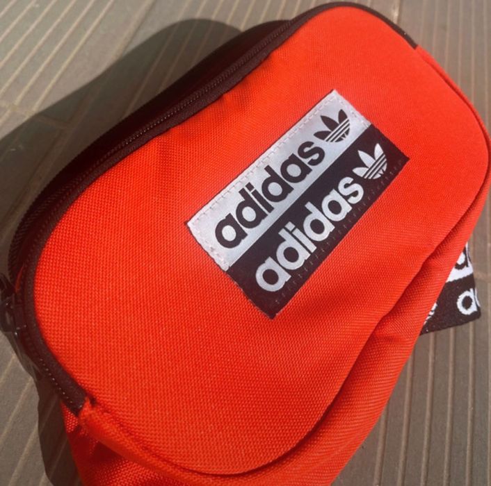 Bag Adidass vermelha