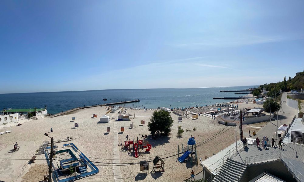 Два дома, рядом с морем • 11-я станция Фонтана, Одесса