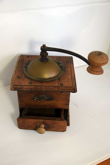 Moinho de Cafe Antigo