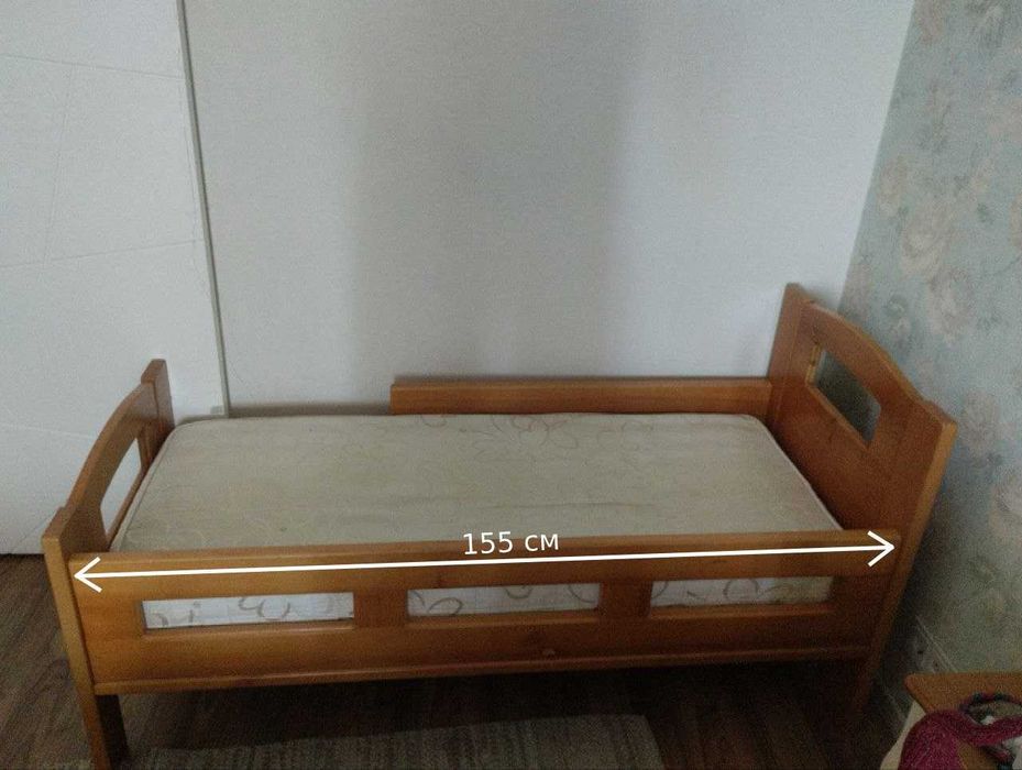Ліжко дитяче дерев'яне